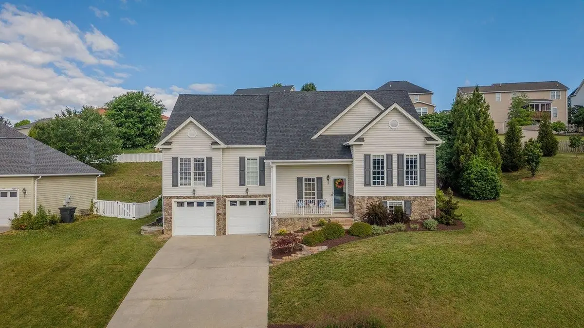 120 David Cir, Penn Laird, VA 22846 - #1