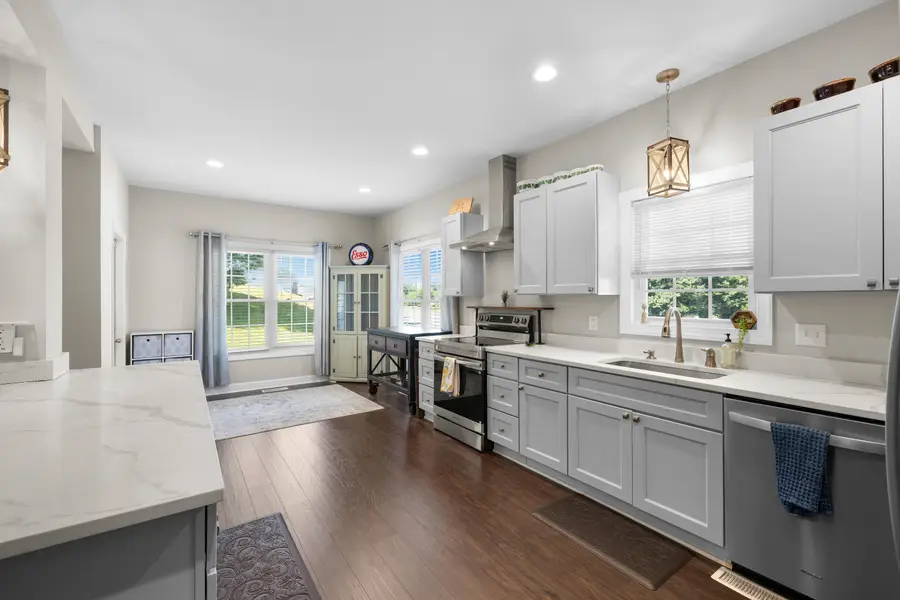 240 Claybrook Dr, Waynesboro, VA 22980 - #3