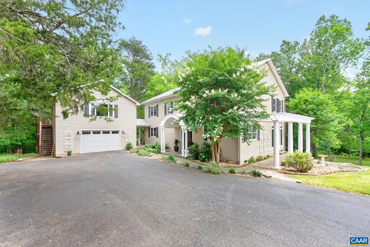 6285 Jarmans Gap Rd, Crozet, VA 22932 - #1