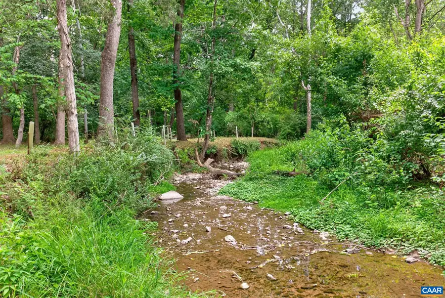 6285 Jarmans Gap Rd, Crozet, VA 22932 - #2