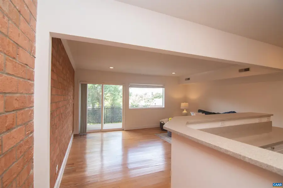 1800 Jefferson Park Ave, Charlottesville, VA 22903 - #2