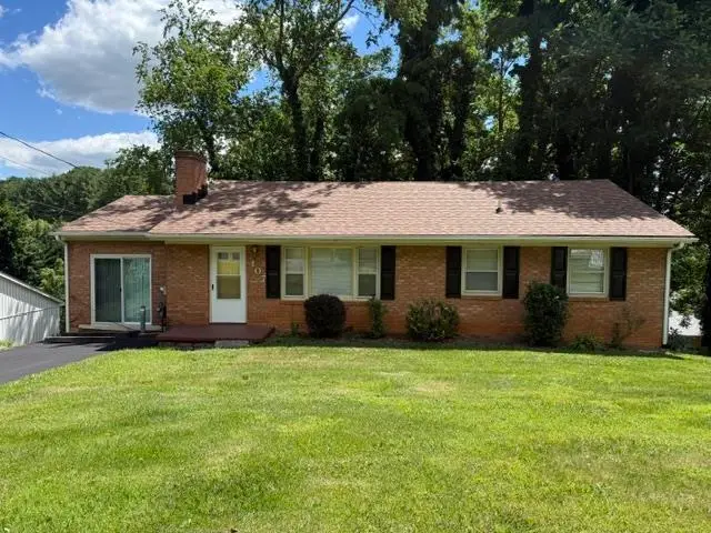 107 Nottingham Rd, Staunton, VA 24401 - #1
