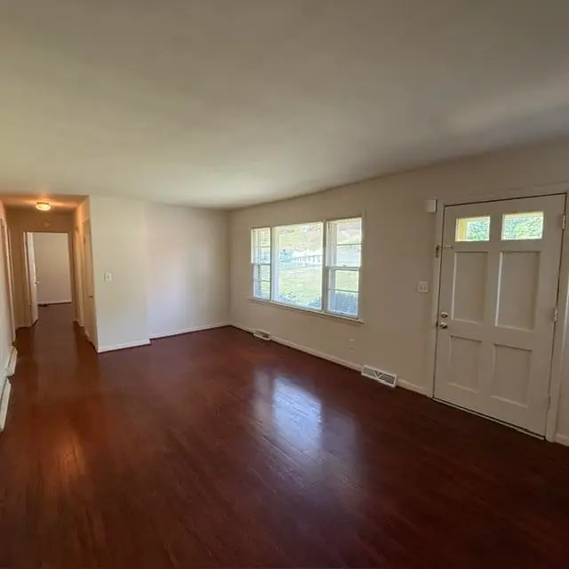 107 Nottingham Rd, Staunton, VA 24401 - #3