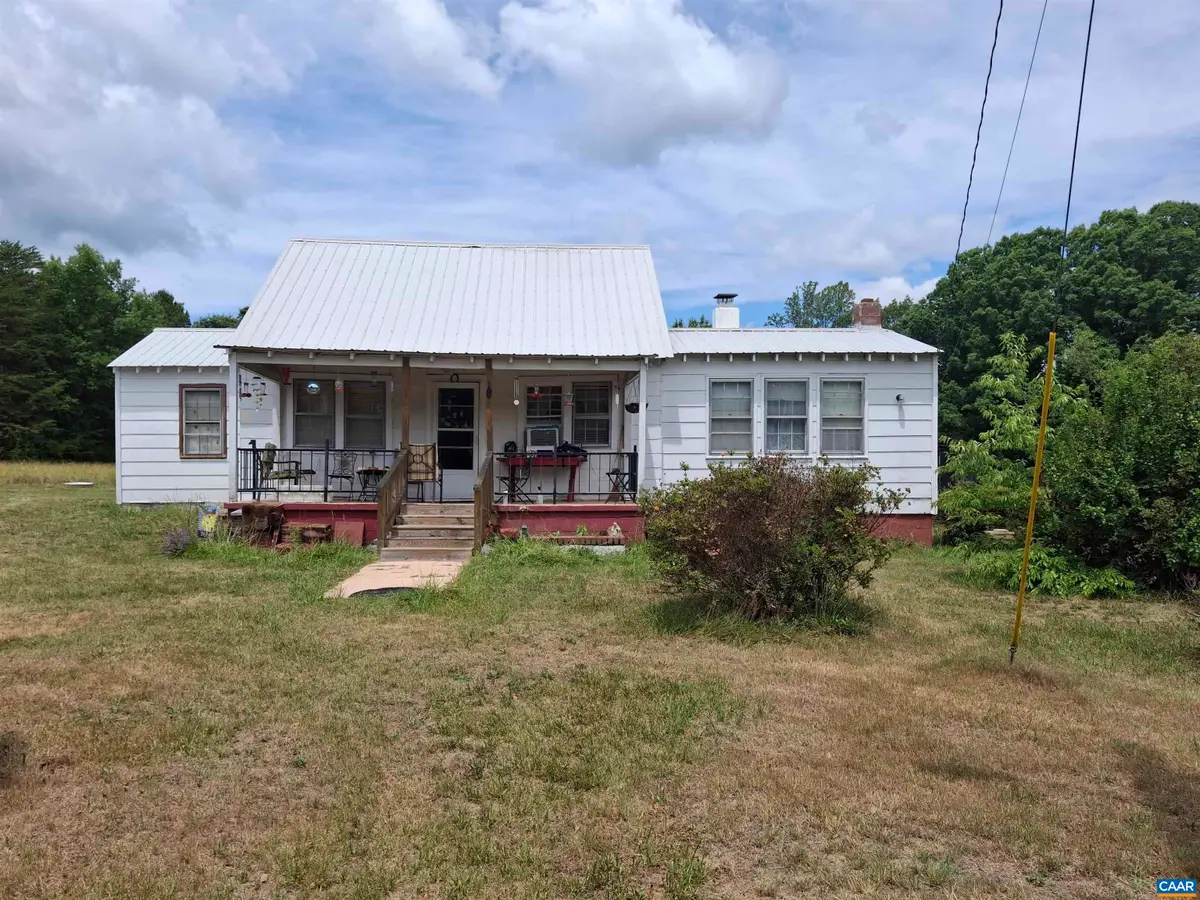 13917 Constitution Rte S, Scottsville, VA 24590 - #1