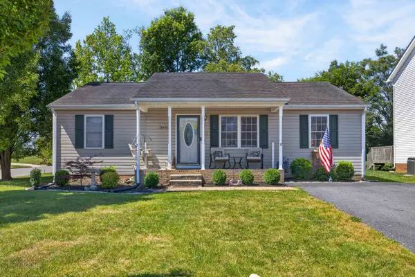 2400 Mosley St, Waynesboro, VA 22980