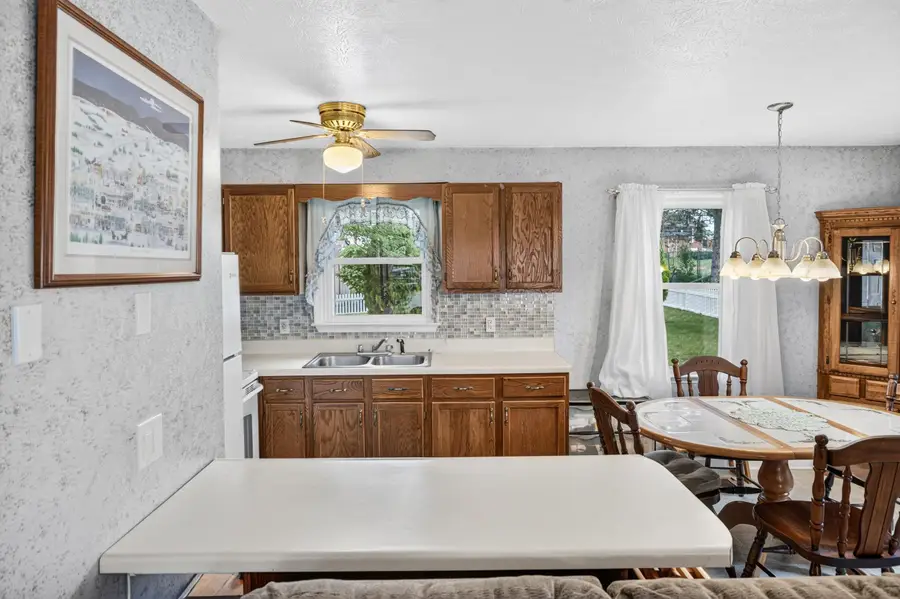 229 1st St, Broadway, VA 22815 - #3