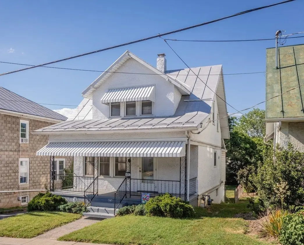 476 Wolfe St W, Harrisonburg, VA 22802 - #1