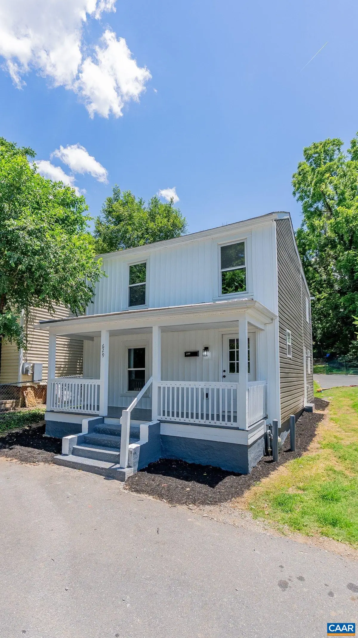 629 Baptist St, Staunton, VA 24401 - #1