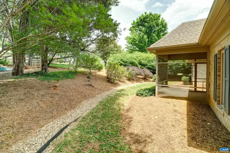 1130 Highlands Dr, Charlottesville, VA 22901 - #3