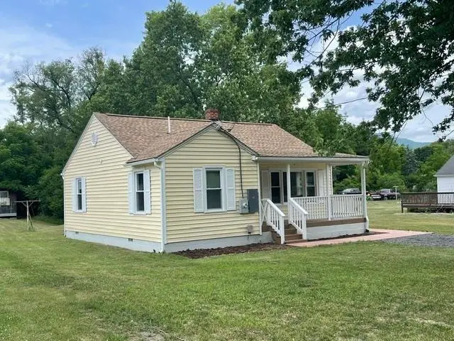 336 Railroad Ave W, Craigsville, VA 24430 - #2