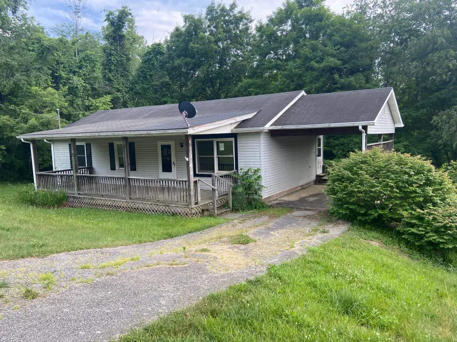 121 Mountain View Ter, Hot Springs, VA 24445 - #2