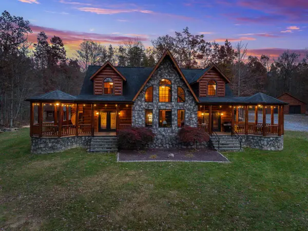 4851 Arrowpoint Dr, Elkton, VA 22827