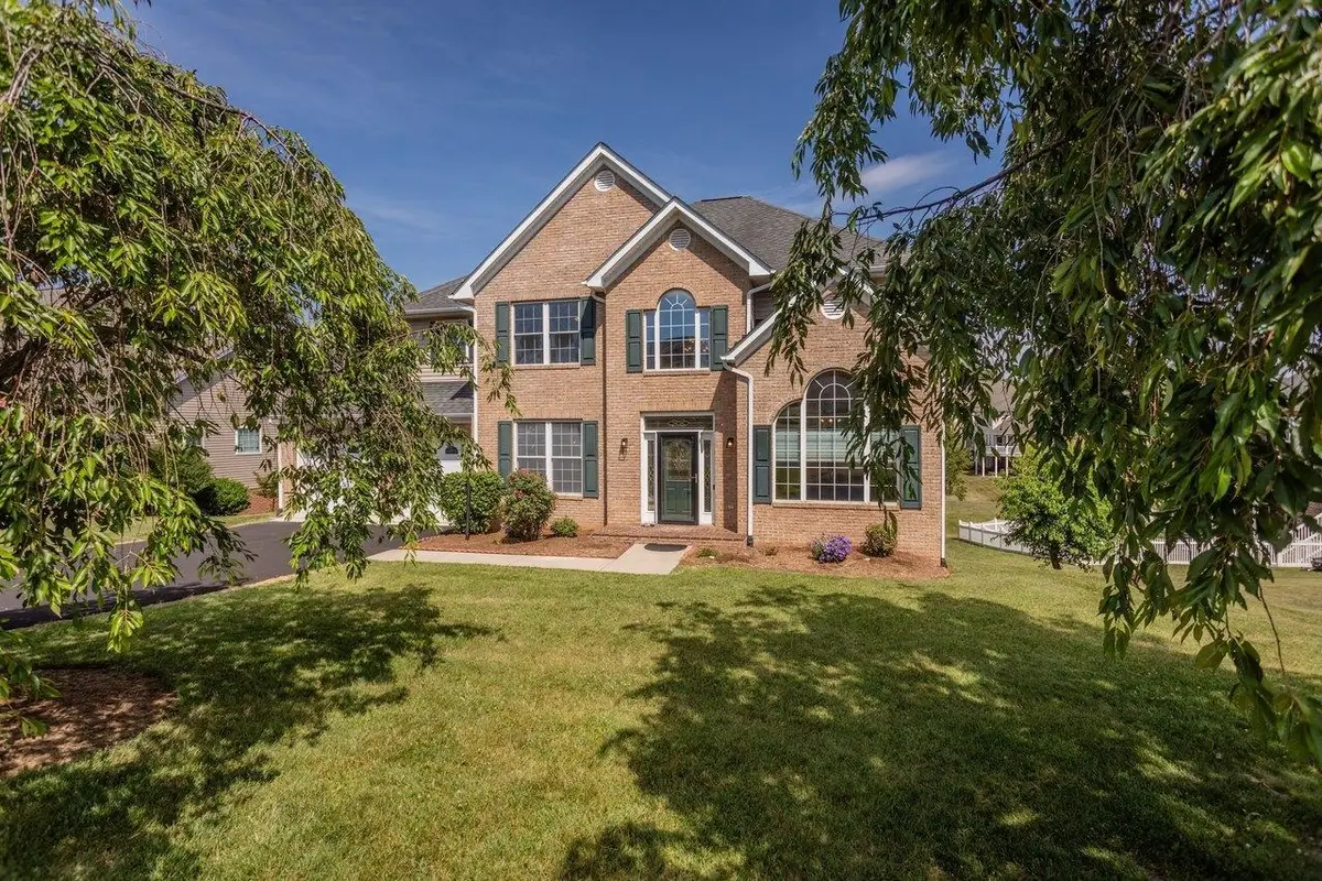 15 Brookmere Ct, Staunton, VA 24401 - #1