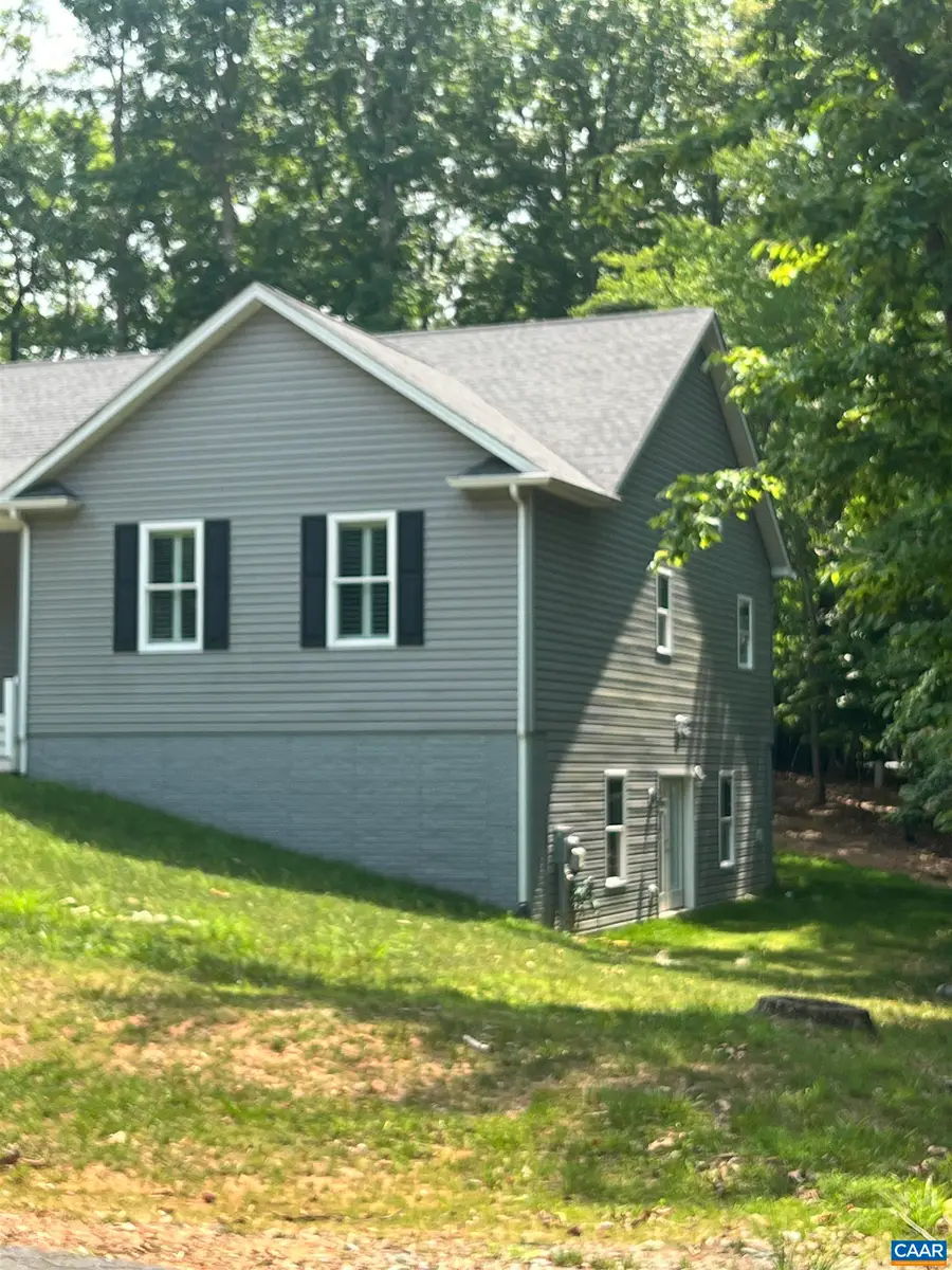 32 Mulligan Dr, Palmyra, VA 22963 - #2