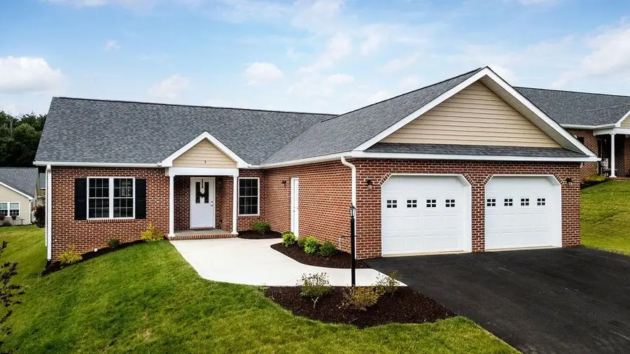 5 River Oak Dr, Staunton, VA 24401 - #3