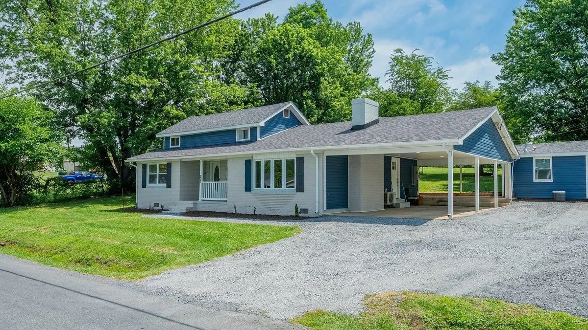 577 Pond Ave, Stanley, VA 22851 - #1