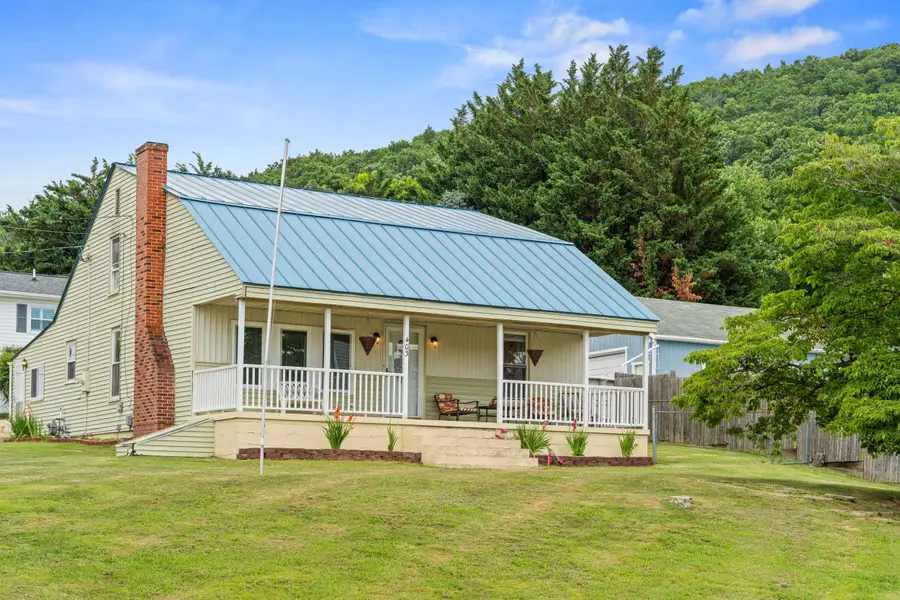 403 Betsy Bell Rd, Staunton, VA 24401 - #2