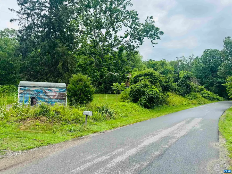 1924 Main St E, Waynesboro, VA 22980 - #3
