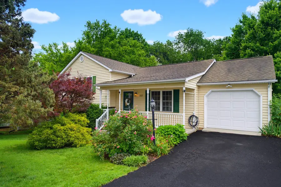227 Bowmans Run Dr, Stuarts Draft, VA 24477 - #2