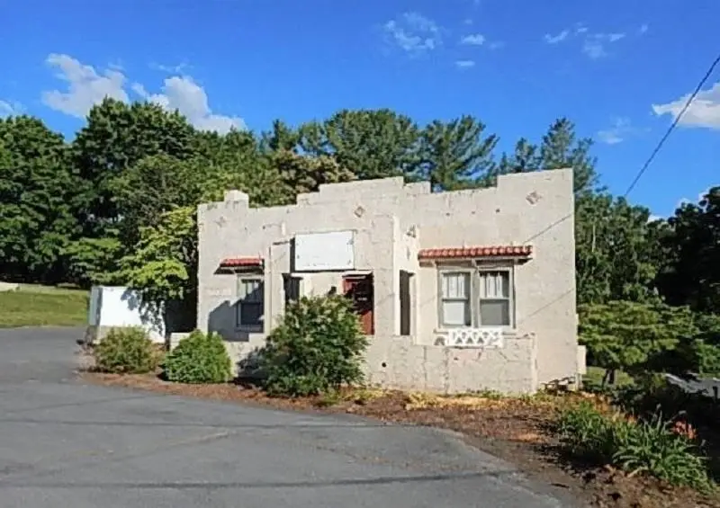 2505 Augusta St N, Staunton, VA 24401 - #1