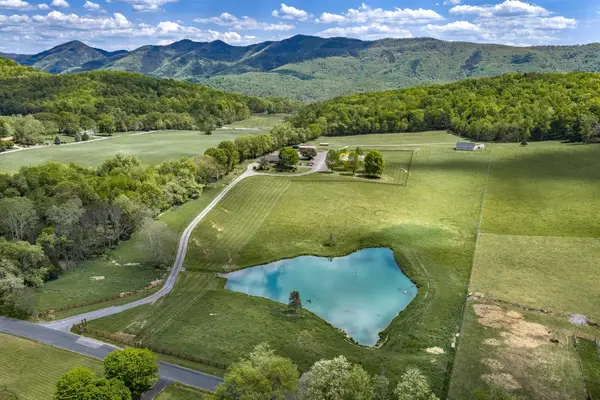 65 & 190 Whistle Hollow Ln, Fairfield, VA 24435