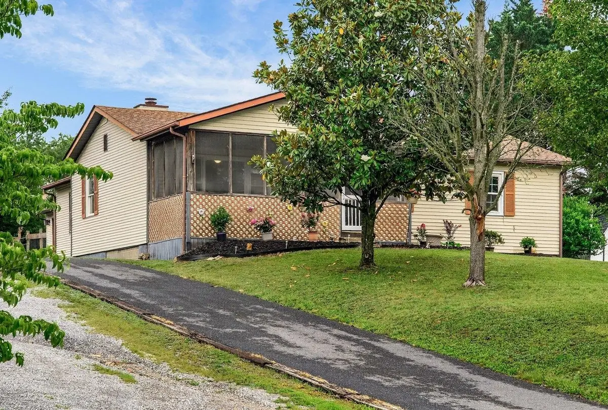 63 Westgate Rd, Verona, VA 24482 - #1