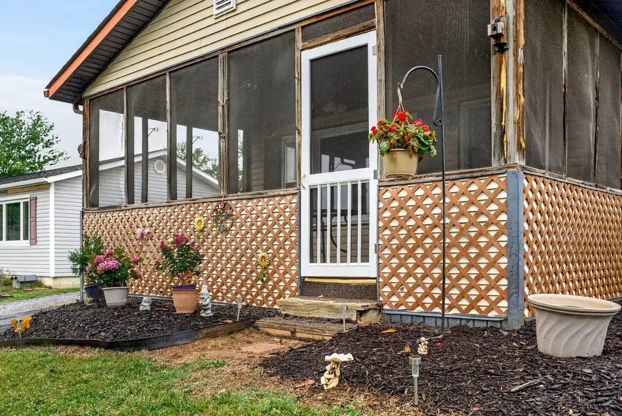 63 Westgate Rd, Verona, VA 24482 - #3