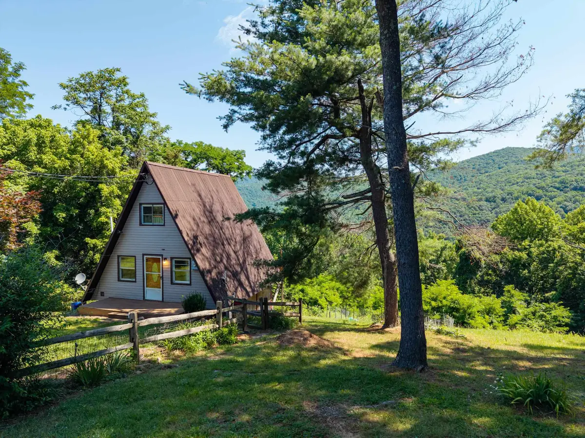 1093 Overlook Mountain Rd, Elkton, VA 22827 - #1