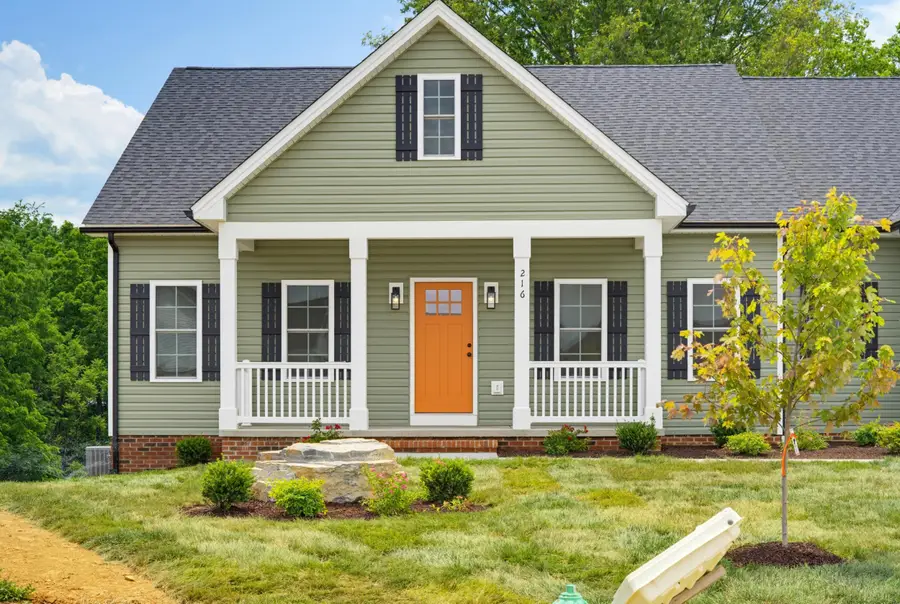 216 Tomasville Dr, Waynesboro, VA 22980 - #2