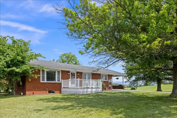 6061 Oak Shade Rd, Rockingham, VA 22801