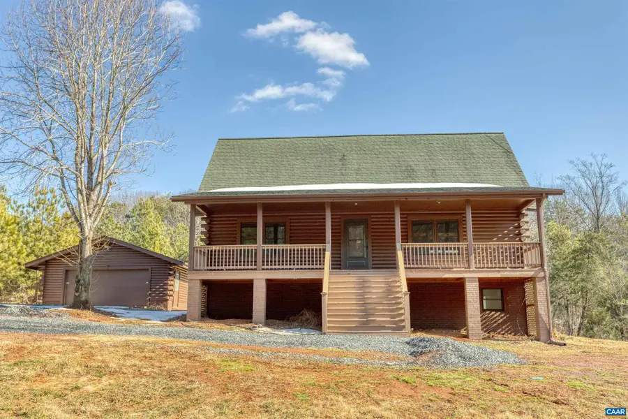 2911 James River Rd, Howardsville, VA 24562 - #2