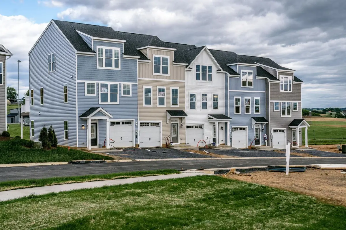 213 Scarlet Maple Ln, Bridgewater, VA 22812 - #1