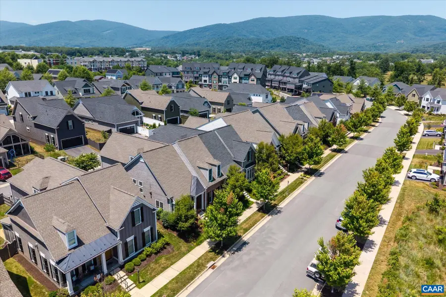 3420 Rowcross St, Crozet, VA 22932 - #3