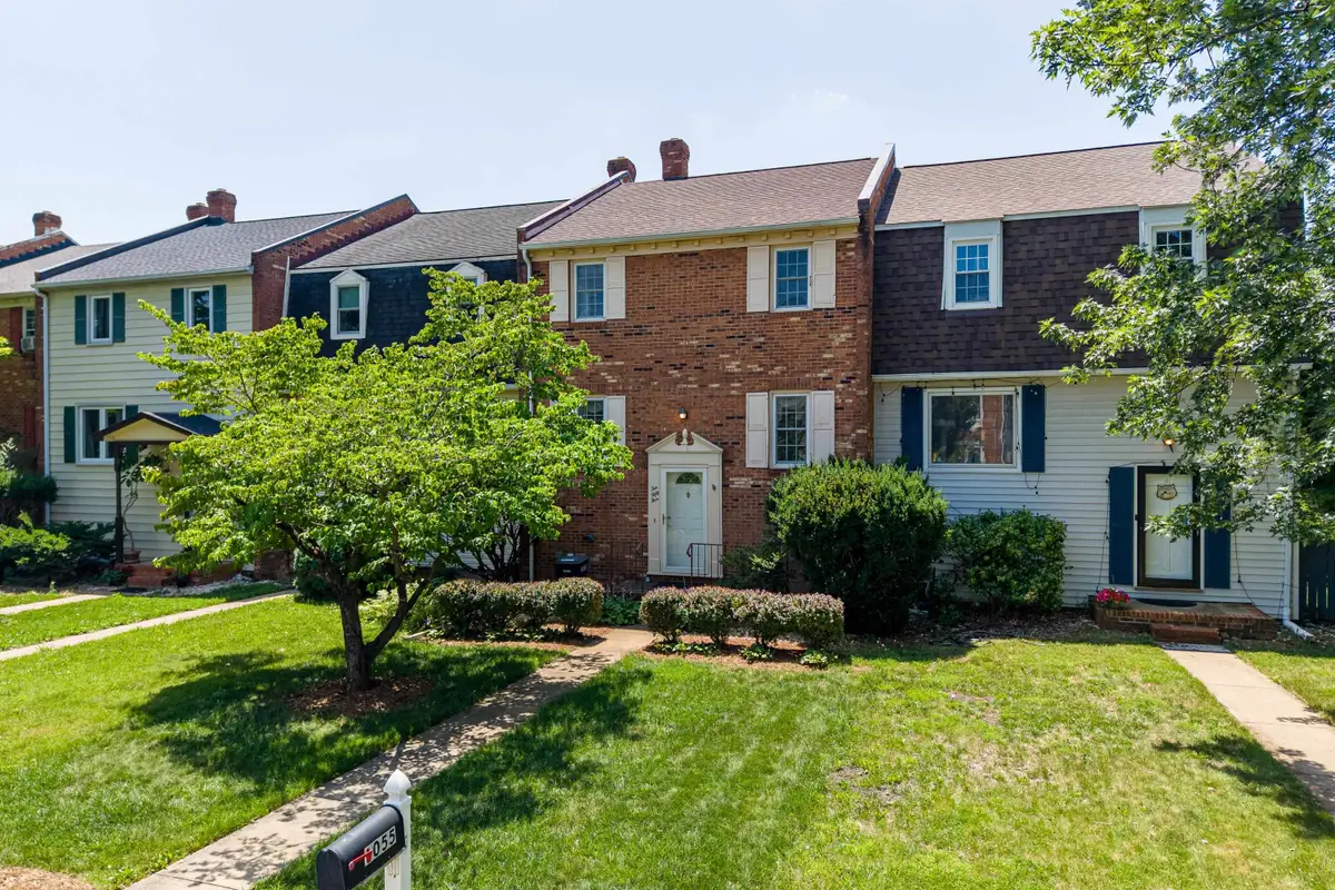 1055 Meadowlark Dr, Harrisonburg, VA 22802 - #1