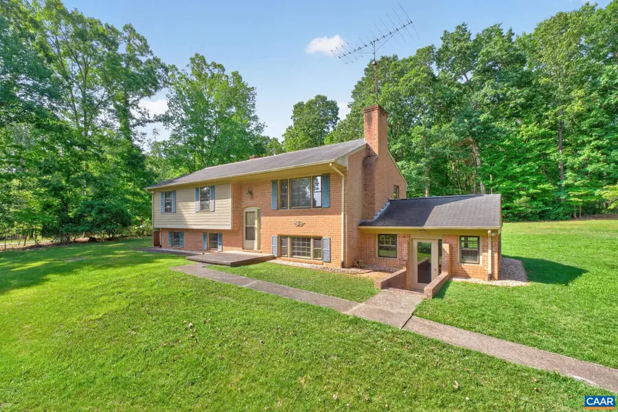 5881 Thomas Jefferson Pkwy, Palmyra, VA 22963 - #2