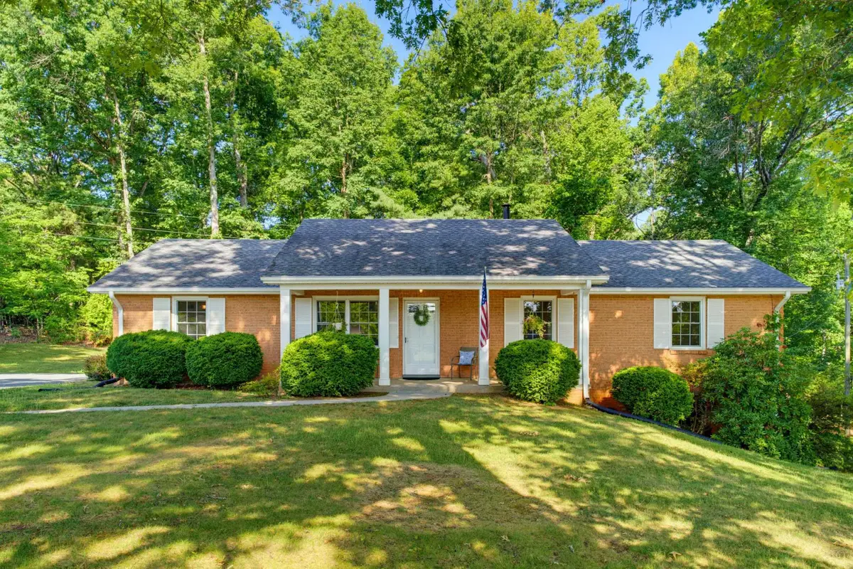 668 Miller School Rd, Charlottesville, VA 22903 - #1