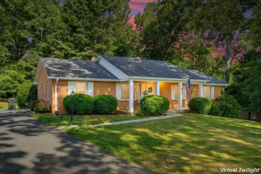668 Miller School Rd, Charlottesville, VA 22903 - #3