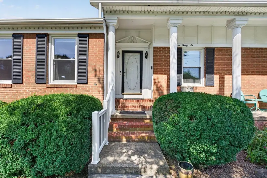 1126 Woodleigh Ct, Harrisonburg, VA 22802 - #2