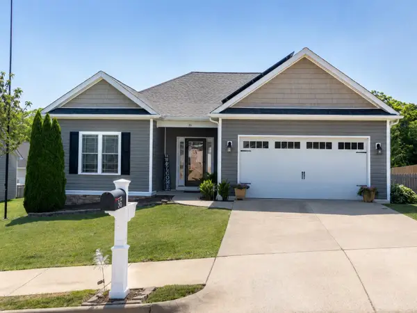 36 Hull Hills Ln, Staunton, VA 24401