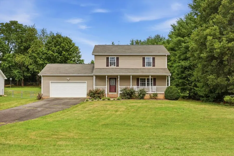 1836 Harvard Rd, Waynesboro, VA 22980 - #2