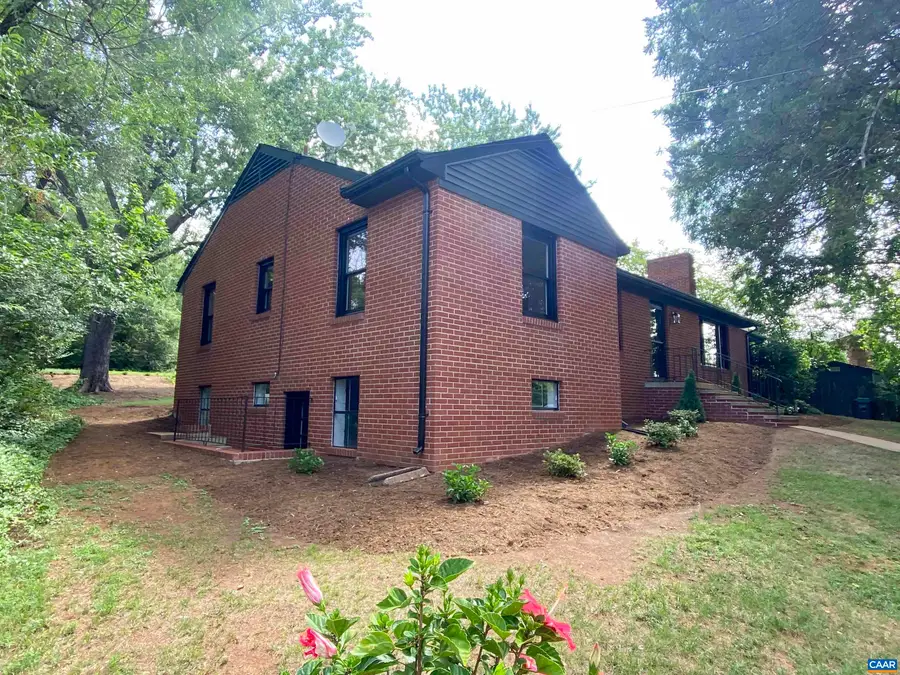2305 Wayne Ave, Charlottesville, VA 22901 - #3