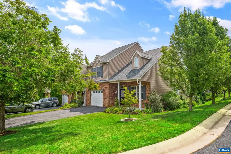 26 Park View Dr E, Staunton, VA 24401 - #2