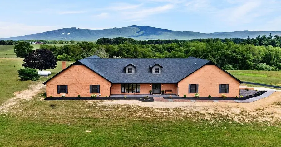 5348 Lee Jackson Hwy, Greenville, VA 24440 - #2