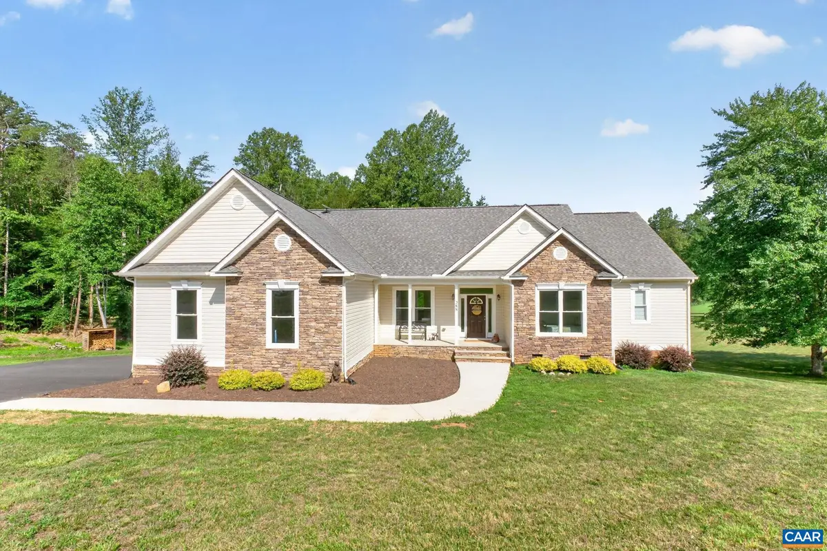 288 Dawsonville Rd, Barboursville, VA 22923 - #1