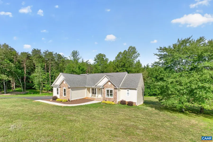 288 Dawsonville Rd, Barboursville, VA 22923 - #2