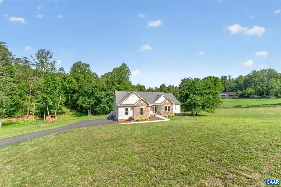288 Dawsonville Rd, Barboursville, VA 22923 - #3