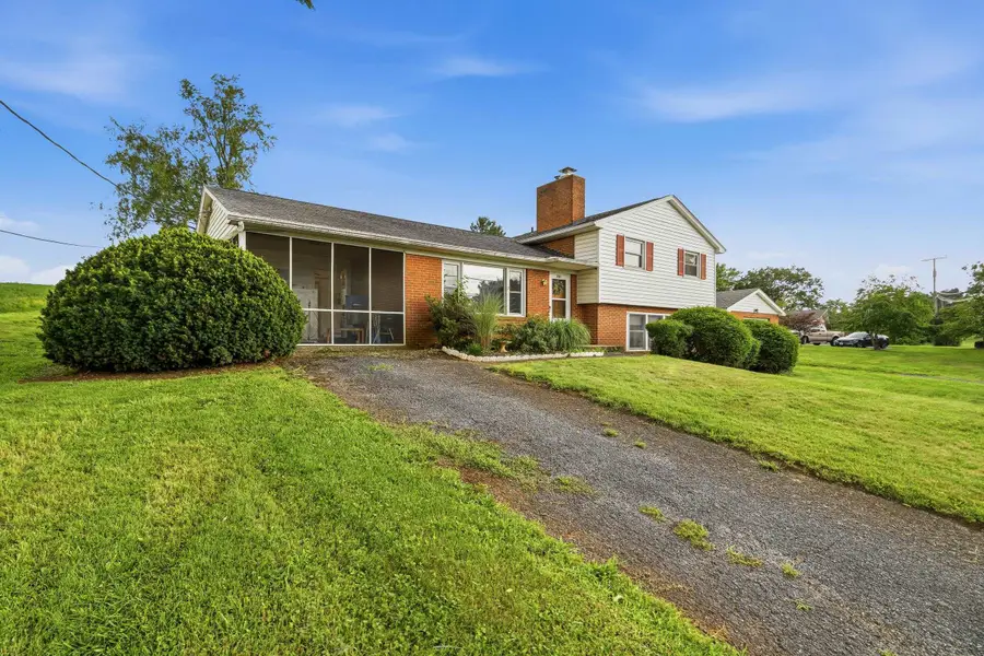 2457 Eversole Rd, Central, VA 22802 - #2
