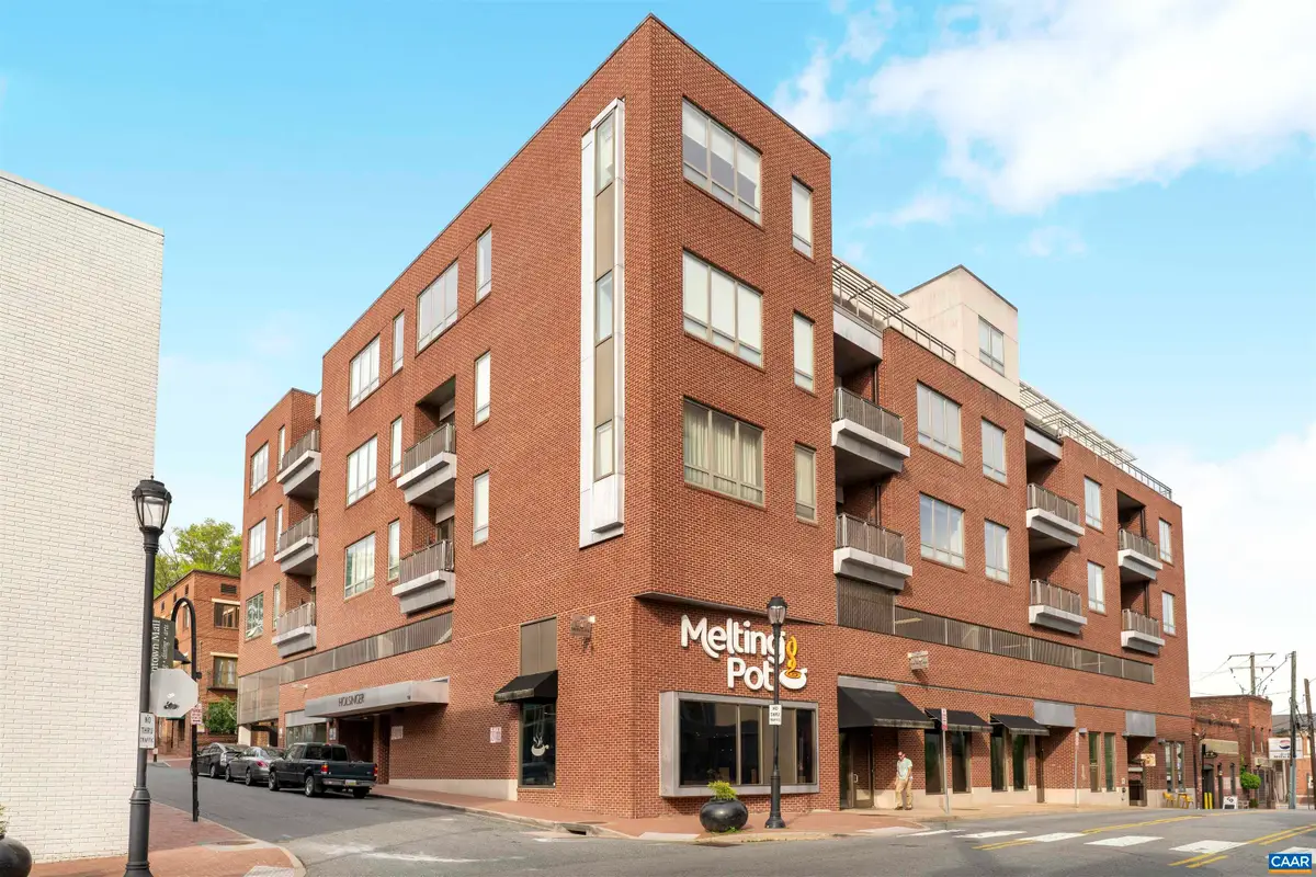 112 5th St Se, Charlottesville, VA 22902 - #1