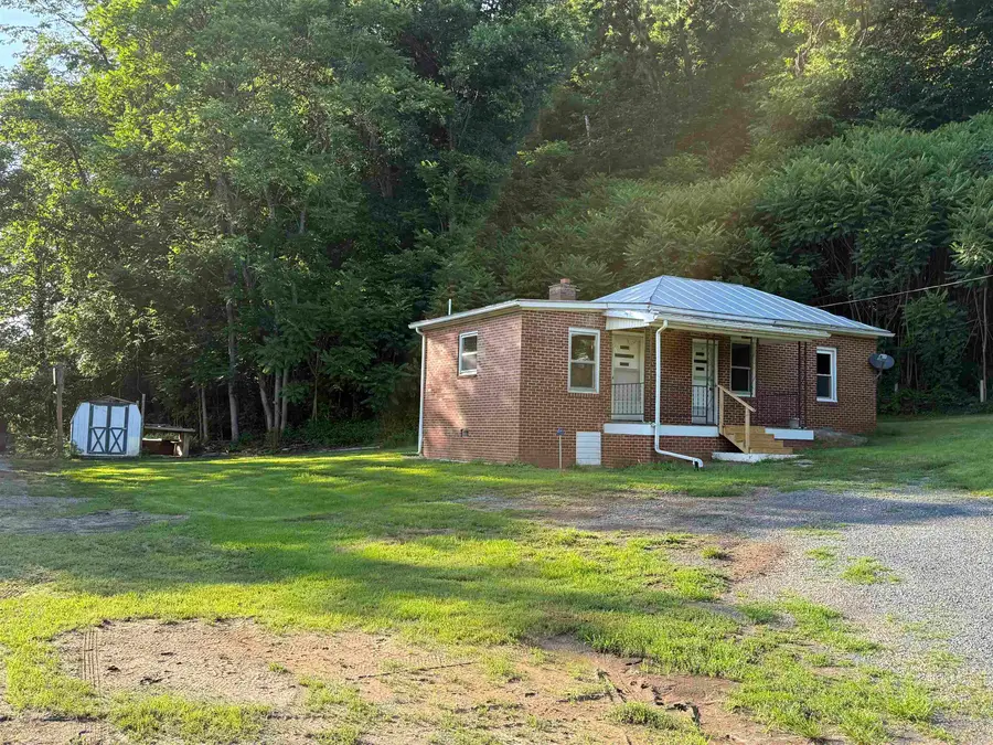 8760 Brocks Gap Rd, Broadway, VA 22815 - #2