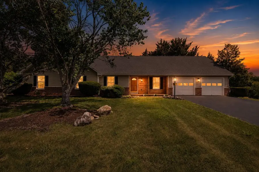 117 Yarmouth Rd, Stuarts Draft, VA 24477 - #2